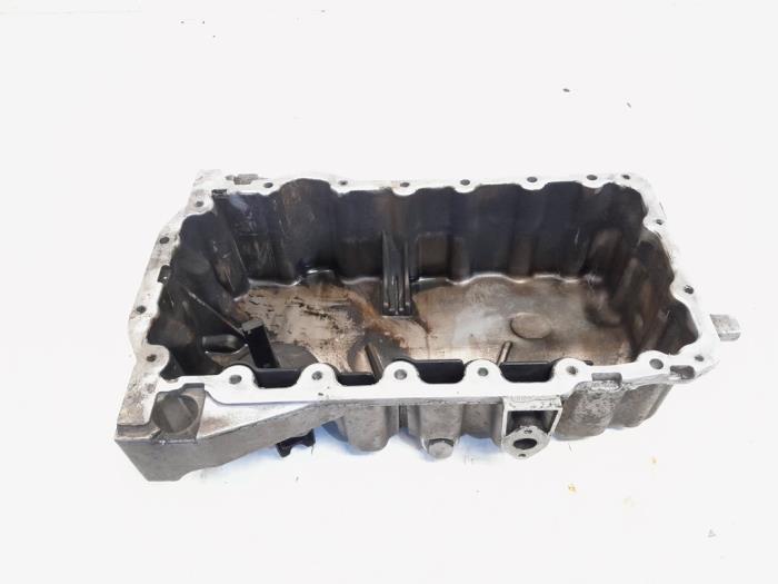 Gebruikte Carterpan Volkswagen Golf V (1K1) 2.0 GTI 16V Prijs € 14,00 Margeregeling aangeboden door GEJO Revisie & Onderdelen BV
