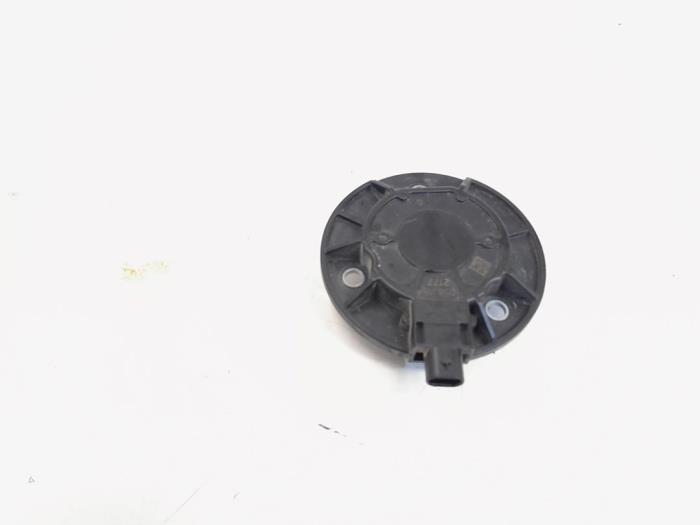 Gebruikte Nokkenas Sensor Volkswagen Golf VII (AUA) 2.0 R 4Motion 16V Prijs € 24,00 Margeregeling aangeboden door GEJO Revisie & Onderdelen BV
