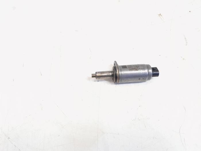 Gebruikte Nokkenas Verstelling Volkswagen Golf VII (AUA) 2.0 R 4Motion 16V Prijs € 9,00 Margeregeling aangeboden door GEJO Revisie & Onderdelen BV