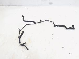 Gebruikte Waterpijp Volkswagen Golf VII (AUA) 2.0 R 4Motion 16V Prijs € 8,00 Margeregeling aangeboden door GEJO Revisie & Onderdelen BV