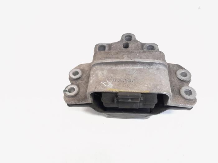 Gebruikte Motorrubber Audi A3 (8P1) 2.0 TDI 16V Prijs € 8,00 Margeregeling aangeboden door GEJO Revisie & Onderdelen BV