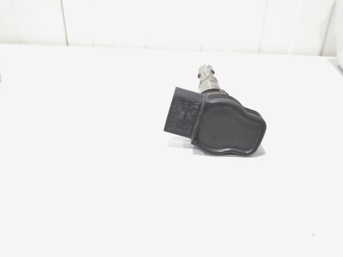 Gebruikte Bobine Audi A4 (B8) 1.8 TFSI 16V Prijs € 3,00 Margeregeling aangeboden door GEJO Revisie & Onderdelen BV