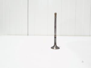 Gebruikte Uitlaatklep Volkswagen Golf VI (5K1) 1.4 TSI 122 16V Prijs € 12,50 Margeregeling aangeboden door GEJO Revisie & Onderdelen BV