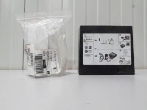 Gebruikte Banden reparatieset Audi A4 Avant (B8) 2.0 TDI 16V Prijs € 15,00 Margeregeling aangeboden door GEJO Revisie & Onderdelen BV