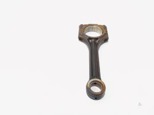 Gebruikte Drijfstang Volkswagen Golf VI (5K1) 1.2 TSI BlueMotion Prijs € 49,00 Margeregeling aangeboden door GEJO Revisie & Onderdelen BV