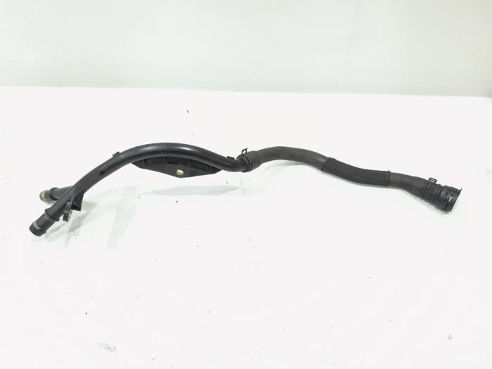 Gebruikte Waterslang aansluiting Volkswagen Golf VI (5K1) 1.2 TSI BlueMotion Prijs € 13,00 Margeregeling aangeboden door GEJO Revisie & Onderdelen BV