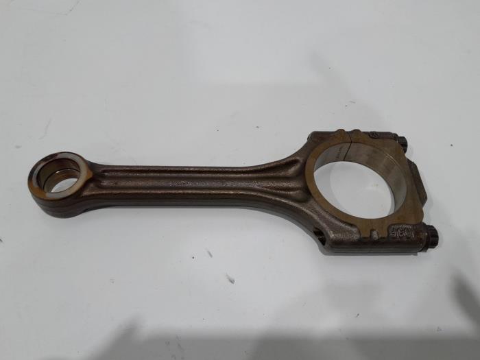 Drijfstang van een Volkswagen Golf VI (5K1) 1.2 TSI BlueMotion 2011