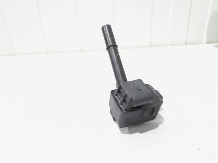 Bobine van een Mercedes-Benz A (W176) 2.0 A-250 Turbo 16V 2012