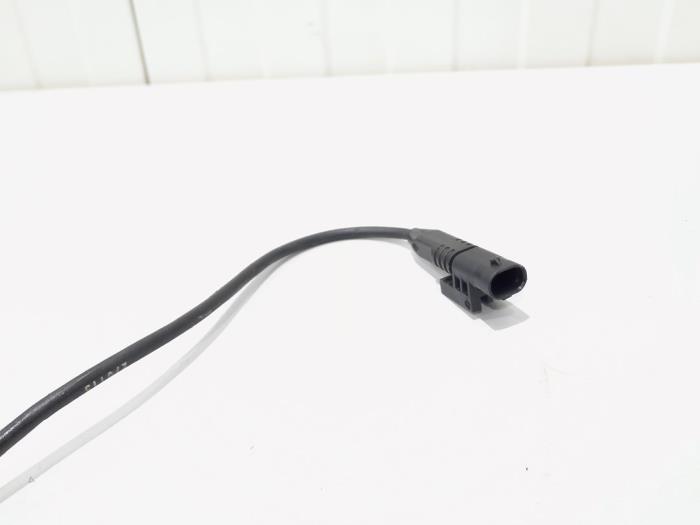 Klopsensor van een Mercedes-Benz A (W176) 2.0 A-250 Turbo 16V 2012