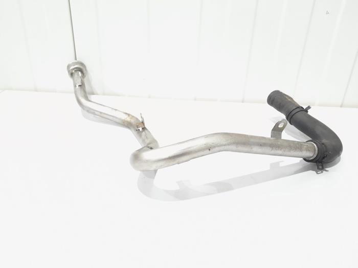 Gebruikte Waterpijp Mercedes A (W176) 2.0 A-250 Turbo 16V Prijs € 33,00 Margeregeling aangeboden door GEJO Revisie & Onderdelen BV
