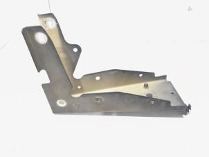 Gebruikte Koplampframe links Porsche Panamera (970) 4.8 V8 32V 4S Prijs € 65,00 Margeregeling aangeboden door GEJO Revisie & Onderdelen BV