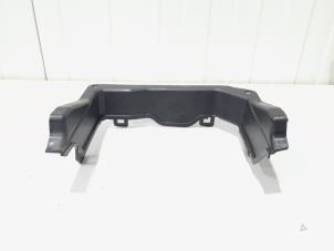 Gebruikte Steun (diversen) Landrover Range Rover Evoque (LVJ/LVS) 2.2 TD4 16V Prijs € 10,00 Margeregeling aangeboden door GEJO Revisie & Onderdelen BV