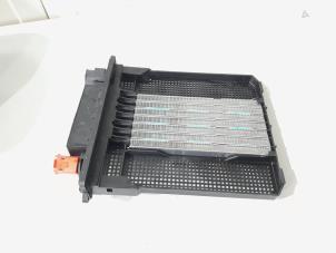 Gebruikte Kachel Verwarmingselement Landrover Range Rover Evoque (LVJ/LVS) 2.2 TD4 16V Prijs € 27,00 Margeregeling aangeboden door GEJO Revisie & Onderdelen BV