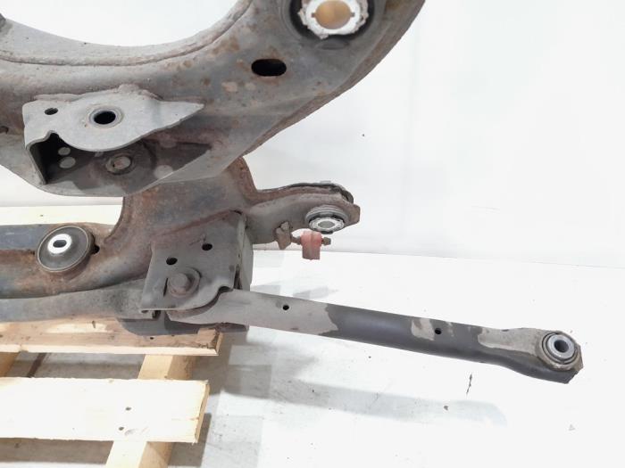 Subframe van een Land Rover Range Rover Evoque (LVJ/LVS) 2.2 TD4 16V 2013