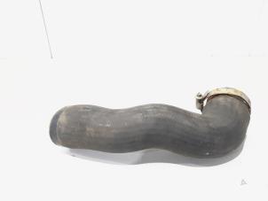 Gebruikte Intercooler Slang Seat Ibiza IV SC (6J1) 1.9 TDI 90 Prijs € 15,00 Margeregeling aangeboden door GEJO Revisie & Onderdelen BV