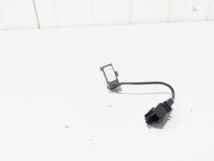 Gebruikte Microfoon Volkswagen Polo VI (AW1) 1.0 TSI 12V Prijs € 19,00 Margeregeling aangeboden door GEJO Revisie & Onderdelen BV