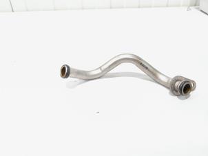 Gebruikte Oliedruk Leiding Volkswagen Polo VI (AW1) 1.0 TSI 12V Prijs € 4,00 Margeregeling aangeboden door GEJO Revisie & Onderdelen BV