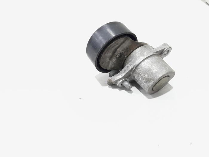 Spanrol Multiriem van een Volkswagen Polo VI (AW1) 1.0 TSI 12V 2018