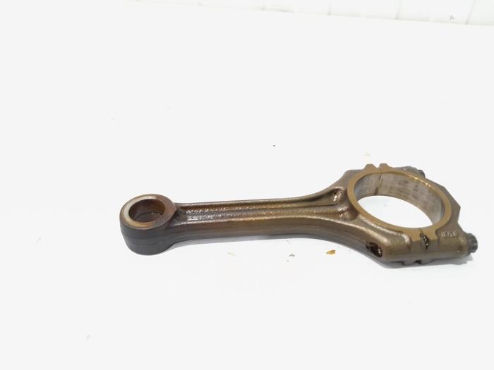 Drijfstang van een Volkswagen Golf V (1K1) 1.4 TSI 122 16V 2008