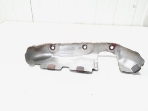 Gebruikte Hitteschild uitlaat Volkswagen Golf V (1K1) 1.4 TSI 122 16V Prijs € 8,00 Margeregeling aangeboden door GEJO Revisie & Onderdelen BV