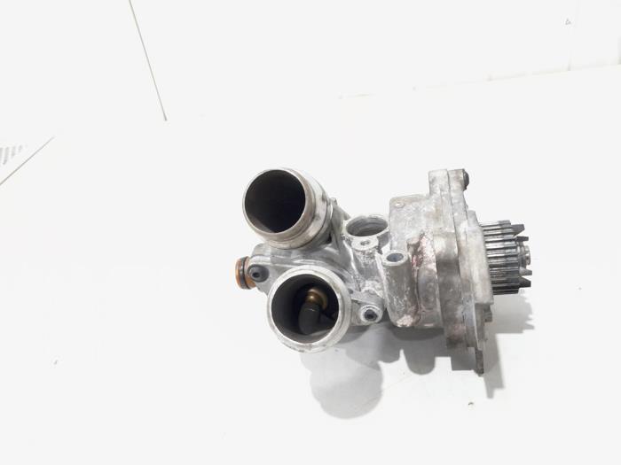 Gebruikte Waterpomp Audi A5 (8T3) 2.0 TFSI 16V Quattro Prijs € 15,00 Margeregeling aangeboden door GEJO Revisie & Onderdelen BV