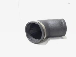 Gebruikte Intercooler Buis Audi Q3 (8UB/8UG) 2.0 16V TFSI 200 Quattro Prijs € 15,00 Margeregeling aangeboden door GEJO Revisie & Onderdelen BV