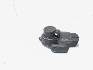 Gebruikte Distributiedeksel Audi Q3 (8UB/8UG) 2.0 16V TFSI 200 Quattro Prijs € 8,00 Margeregeling aangeboden door GEJO Revisie & Onderdelen BV