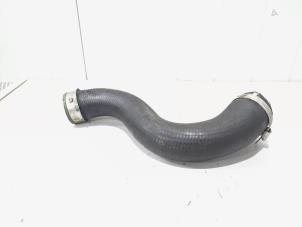 Gebruikte Intercooler Slang Audi Q3 (8UB/8UG) 2.0 16V TFSI 200 Quattro Prijs € 32,00 Margeregeling aangeboden door GEJO Revisie & Onderdelen BV