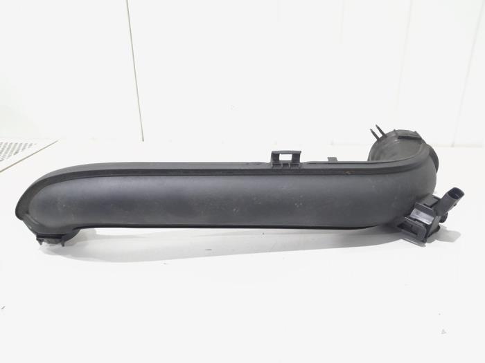 Gebruikte Intercooler Buis Seat Ibiza IV SC (6J1) 1.2 TSI 16V Prijs € 19,00 Margeregeling aangeboden door GEJO Revisie & Onderdelen BV