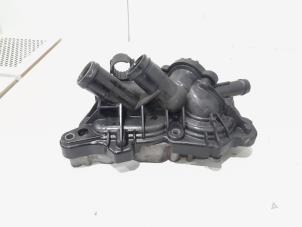 Gebruikte Thermostaathuis Audi A3 Sportback (8VA/8VF) 1.4 TFSI ACT Ultra 16V Prijs € 20,00 Margeregeling aangeboden door GEJO Revisie & Onderdelen BV