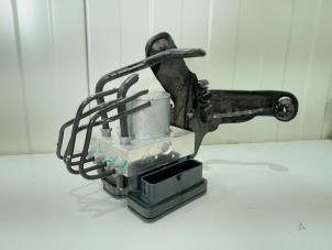 Gebruikte ABS Pomp Lynk &amp; Co 01 1.5 PHEV Prijs € 99,00 Margeregeling aangeboden door GEJO Revisie & Onderdelen BV