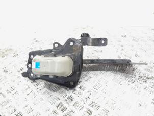 Gebruikte Draagarm links-achter Lynk &amp; Co 01 1.5 PHEV Prijs € 19,00 Margeregeling aangeboden door GEJO Revisie & Onderdelen BV