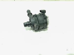 Gebruikte Waterpomp Lynk &amp; Co 01 1.5 PHEV Prijs € 99,00 Margeregeling aangeboden door GEJO Revisie & Onderdelen BV