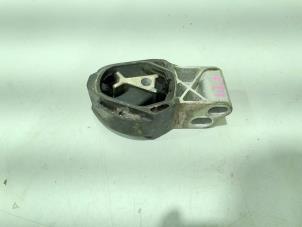 Gebruikte Motorrubber Lynk &amp; Co 01 1.5 PHEV Prijs € 14,00 Margeregeling aangeboden door GEJO Revisie & Onderdelen BV