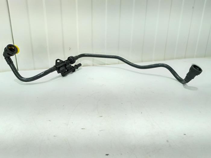 Gebruikte Leiding (diversen) Lynk &amp; Co 01 1.5 PHEV Prijs € 10,00 Margeregeling aangeboden door GEJO Revisie & Onderdelen BV