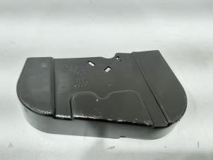 Gebruikte Distributiedeksel Volkswagen Golf V (1K1) 2.0 GTI 16V Prijs € 12,00 Margeregeling aangeboden door GEJO Revisie & Onderdelen BV