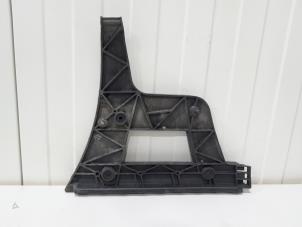 Gebruikte Bumpersteun links-achter Audi S4 Avant (B8) S4 3.0 TFSI V6 24V Prijs € 2,00 Margeregeling aangeboden door GEJO Revisie & Onderdelen BV