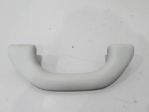 Gebruikte Handgreep Volkswagen Polo V (6R) 1.2 TDI 12V BlueMotion Prijs € 8,00 Margeregeling aangeboden door GEJO Revisie & Onderdelen BV