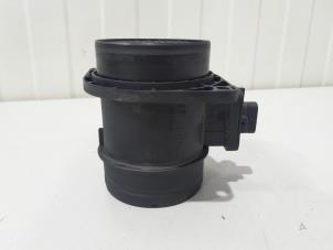 Gebruikte Luchtmassameter Volkswagen Polo V (6R) 1.2 TDI 12V BlueMotion Prijs € 4,00 Margeregeling aangeboden door GEJO Revisie & Onderdelen BV