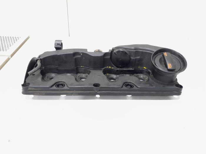 Gebruikte Kleppendeksel Audi A6 (C7) 2.0 TDI 16V Prijs € 59,00 Margeregeling aangeboden door GEJO Revisie & Onderdelen BV