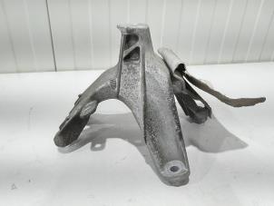 Gebruikte Motorsteun Audi A6 (C7) 2.0 TDI 16V Prijs € 9,00 Margeregeling aangeboden door GEJO Revisie & Onderdelen BV