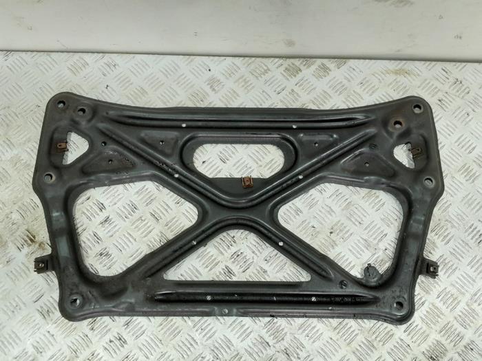 Gebruikte Subframe Audi A6 (C7) 2.0 TDI 16V Prijs € 23,00 Margeregeling aangeboden door GEJO Revisie & Onderdelen BV