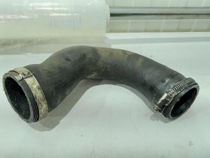 Gebruikte Intercooler Slang Volkswagen Golf VI (5K1) 1.6 TDI 16V Prijs € 12,00 Margeregeling aangeboden door GEJO Revisie & Onderdelen BV