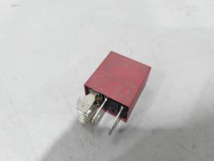 Gebruikte Relais Fiat 500X (334) 1.0 FireFly Turbo 120 12V Prijs € 10,00 Margeregeling aangeboden door GEJO Revisie & Onderdelen BV