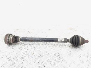 Gebruikte Steekas rechts-voor Volkswagen Caddy III (2KA,2KH,2CA,2CH) 1.6 TDI 16V Prijs € 20,00 Margeregeling aangeboden door GEJO Revisie & Onderdelen BV