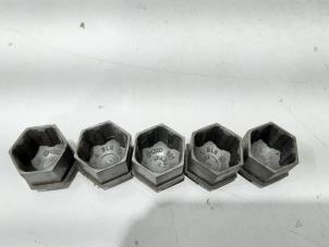 Gebruikte Wieldop set Audi Diversen Prijs € 5,00 Margeregeling aangeboden door GEJO Revisie & Onderdelen BV