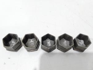 Gebruikte Wieldop set Audi Diversen Prijs € 5,00 Margeregeling aangeboden door GEJO Revisie & Onderdelen BV