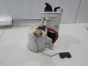 Gebruikte Tank element Pomp Audi A5 Sportback (8TA) 1.8 TFSI 16V Prijs € 27,00 Margeregeling aangeboden door GEJO Revisie & Onderdelen BV