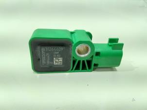 Gebruikte Airbag Sensor Volvo V50 (MW) 1.6 D2 16V Prijs € 24,00 Margeregeling aangeboden door GEJO Revisie & Onderdelen BV