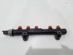Gebruikte Injector brug Volvo V50 (MW) 1.6 D2 16V Prijs € 74,00 Margeregeling aangeboden door GEJO Revisie & Onderdelen BV